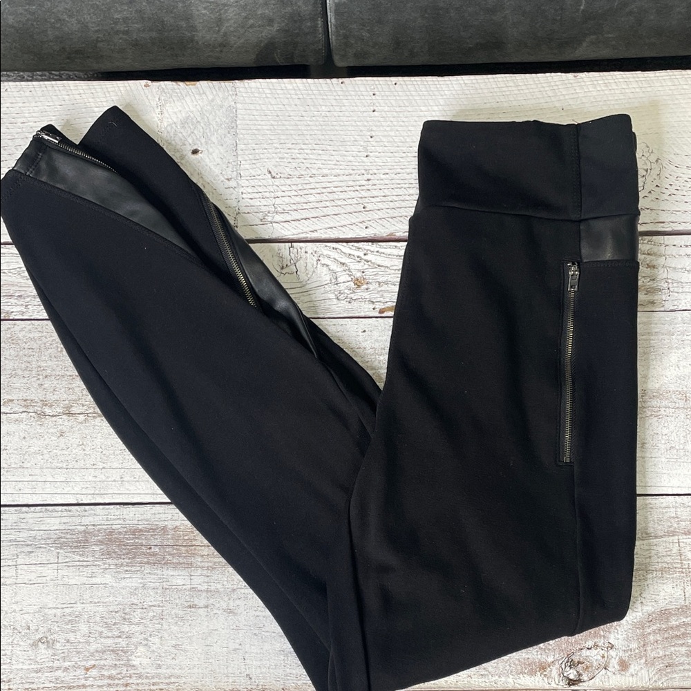 Athleta Black Leggings with Gray Accents - Picture 4 of 8